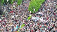 La jornada de huelga de ayer ha sido secundada por 175.000 manifestantes en Madrid y 270.000 en Barcelona, siguiéndolas de cerca ciudades como Bilbao o Valencia. Las cifras por supuesto, […]