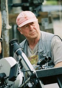 Hoy conocíamos la noticia. El director de cine Tony Scott moría a los 68 años este domingo al tirarse del puente Vincent Thomas cerca de Long Beach, California. Deja esposa y dos […]