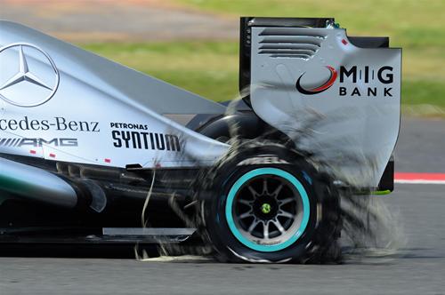 “dpl1330ju066.jpg”