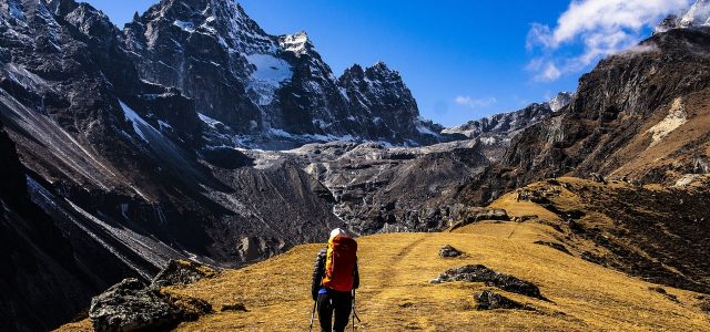 Intrépidos, aventureros y con muchas ganas de descubrir lugares son los ingredientes necesarios para que una persona busque descubrir el Camino de Santiago. Hacer el camino es una de las […]